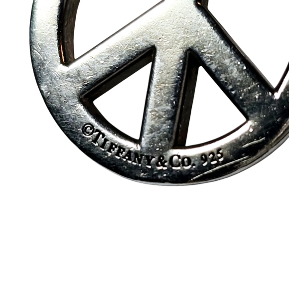 Authentic Tiffany & Co Peace pendant in Sterling silver - Picture 9 of 16